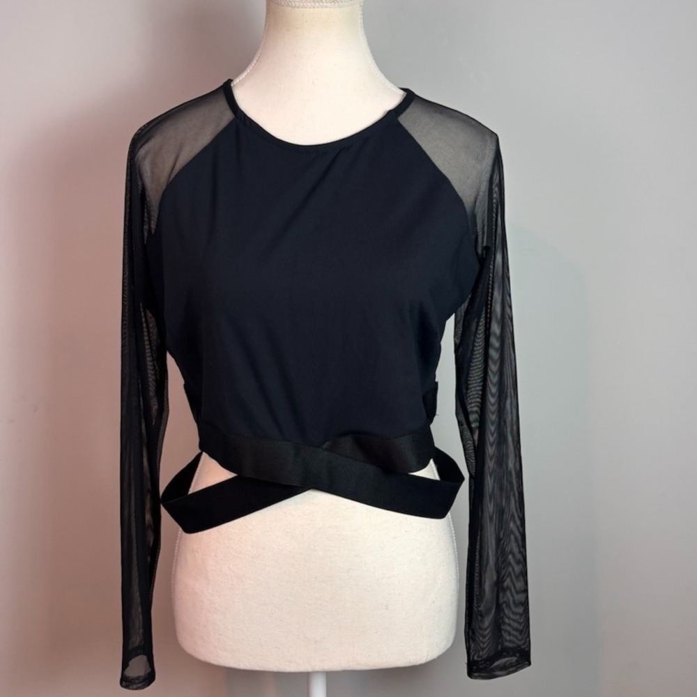 NWT Bebe Womens Mesh Sleeve Criss Cross Black Crop Top sz XL Sexy